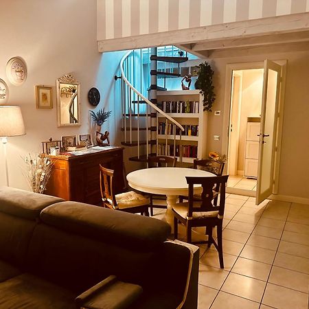 Appartement Casa Di Zelda à Crémone Extérieur photo